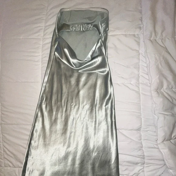 Elegant Silver Strapless Dress - Picture 6 of 7